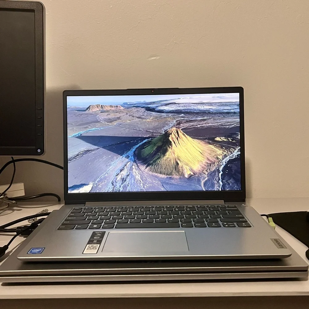 Lenovo IdeaPad 1i 14” Laptop – Lightweight & Reliable Performance